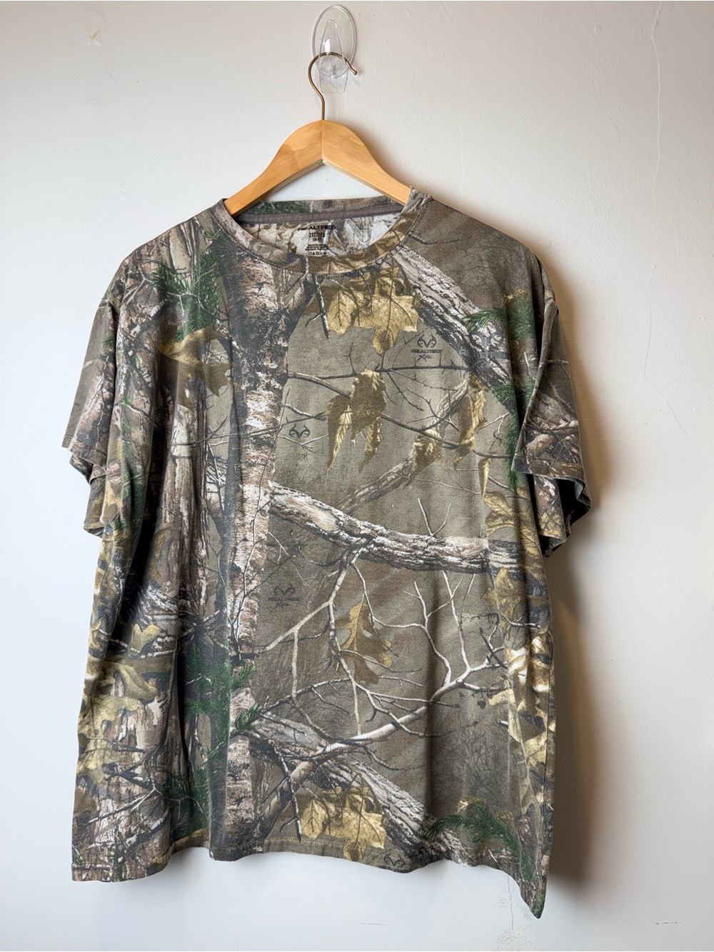 Men's Camo Short-Sleeve T-Shirt - Realtree-Inspired Olive, size 2XL